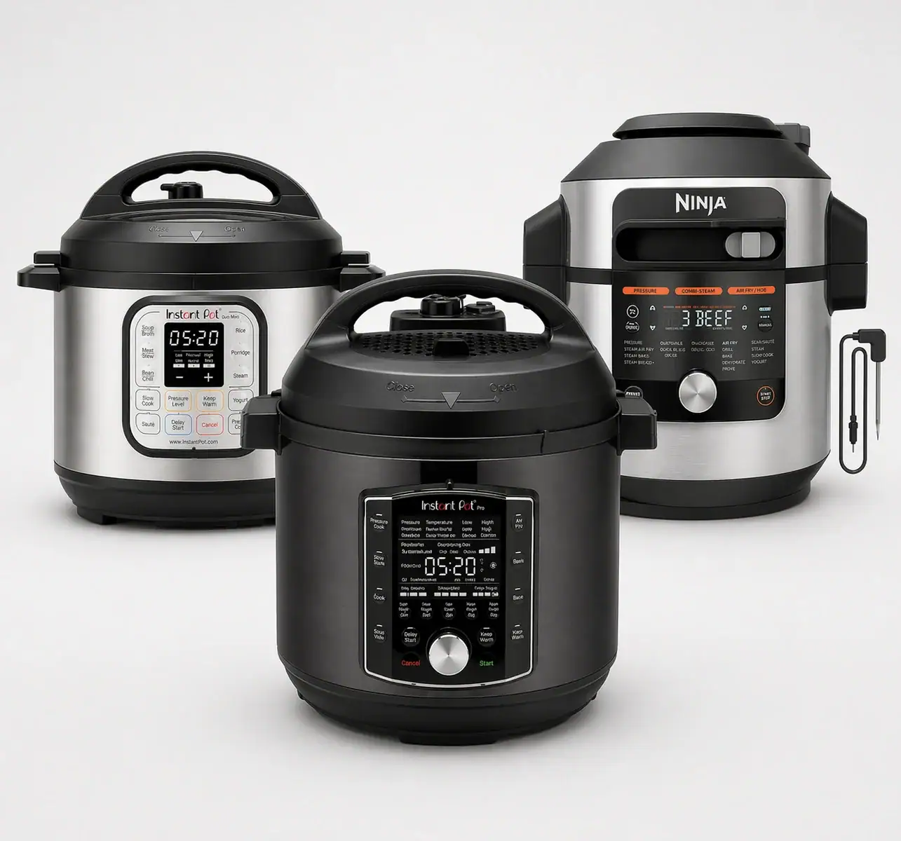 Top 3 multicookers met Instant Pot Pro, Instant Pot Duo en Ninja Foodi op lichtgrijze achtergrond